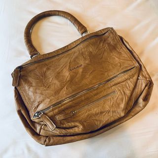 Givenchy! Large Brown Leather Wrinkled Pandora Bag