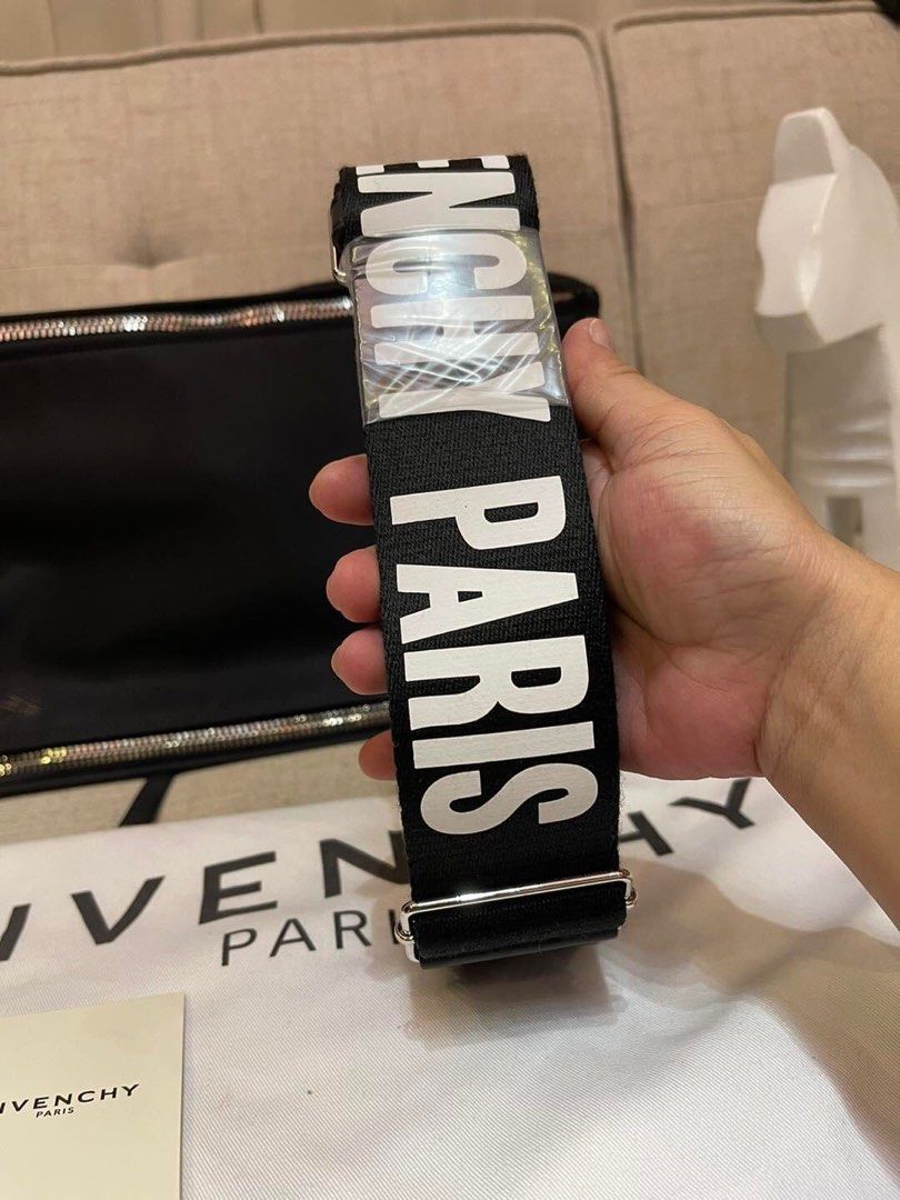 Givenchy Pandora Large Nylon Black (Category: Luxury Bags & Wallets) located in Manila. Submitted by bagislifeshop (Listing ID 1233437498, Image 3). Description: Ladies and Gentlemen!!! Grab this!!! 🔥🔥🔥 On Hand in PH 🇵🇭 100% Authentic Givenchy Pandora Large Nylon Black Condition: 9.5/10 ( Like New ) Comes with Dustbag, Booklet and Entrupy Certificate .