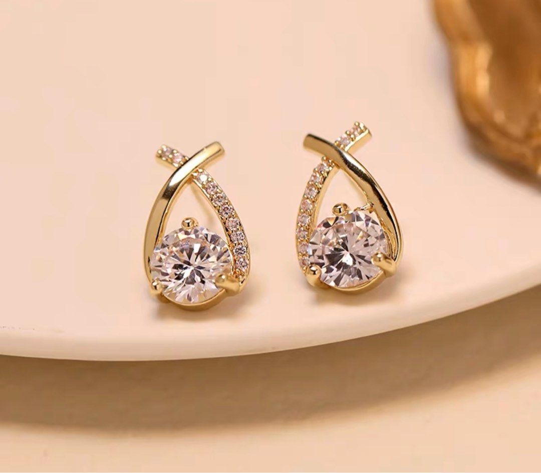 Gold k earrings online