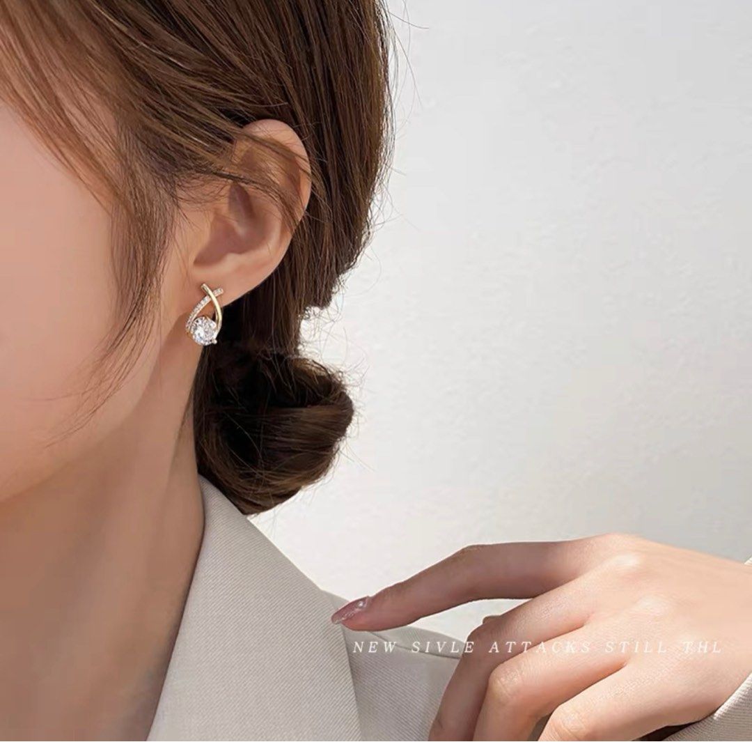 Gold sales earrings formal