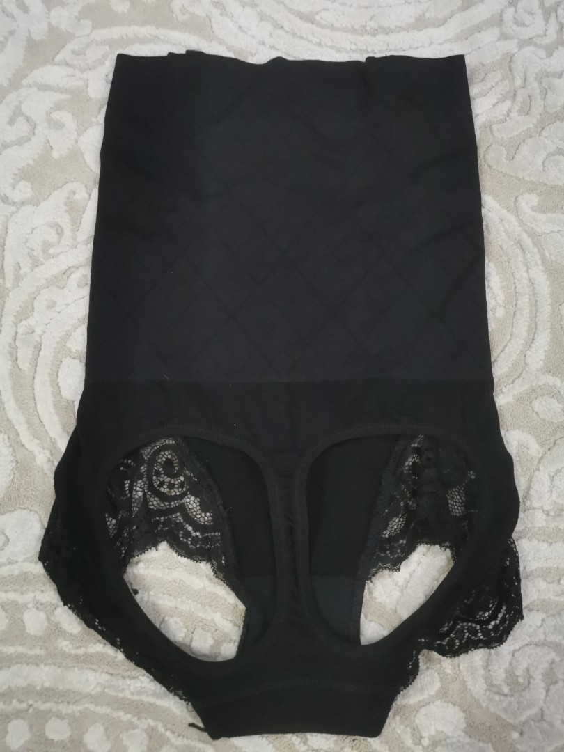 G-string girdle, Women's Fashion, Bottoms, Other Bottoms on Carousell