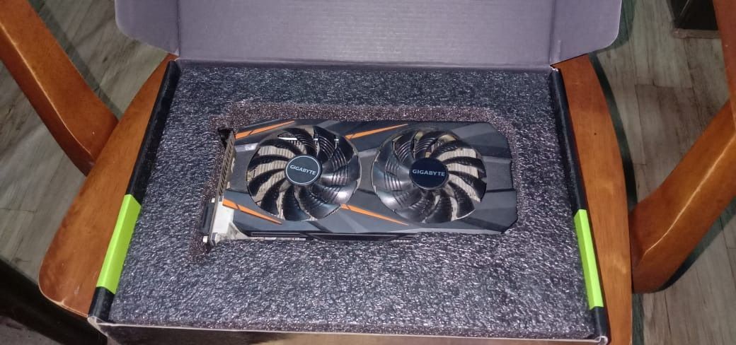 GTX 1060 6GB DDR4 RAM XLR8 Black 3600MHZ 8G x2 non kits