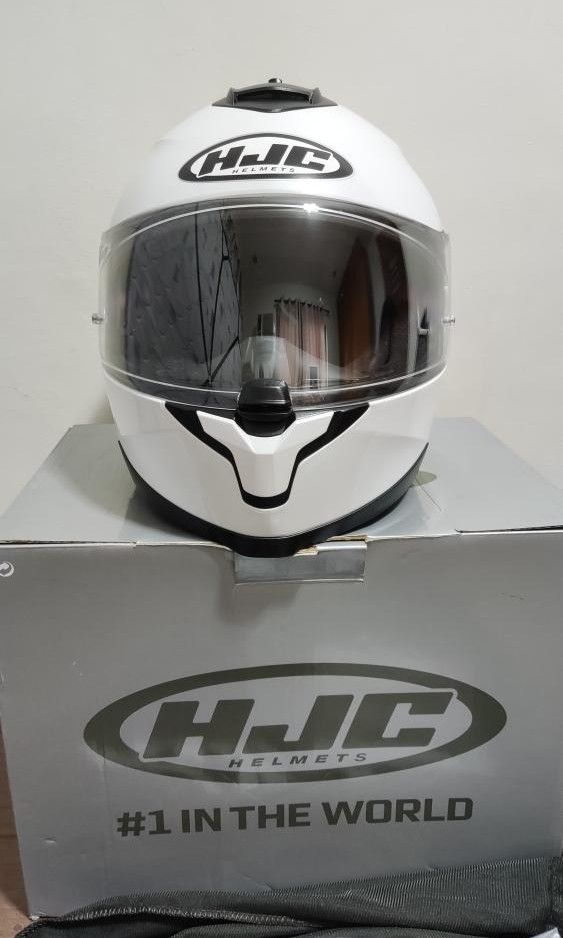 HJC C70 XXL PEARL WHITE HELMET Sports Equipment Other Sports