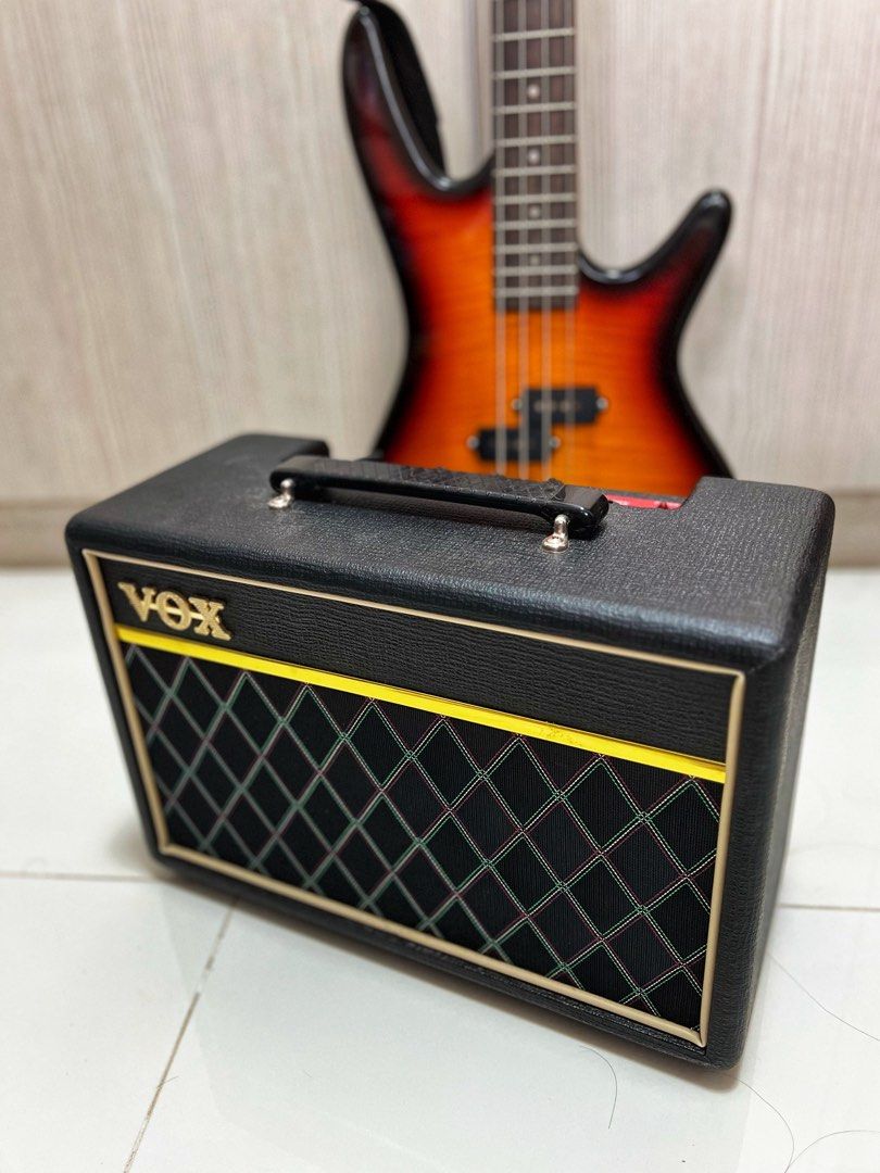 Ibanez GIO GSR-200 Electric Bass w/ Vox Pathfinder Bass 10, Hobbies ...