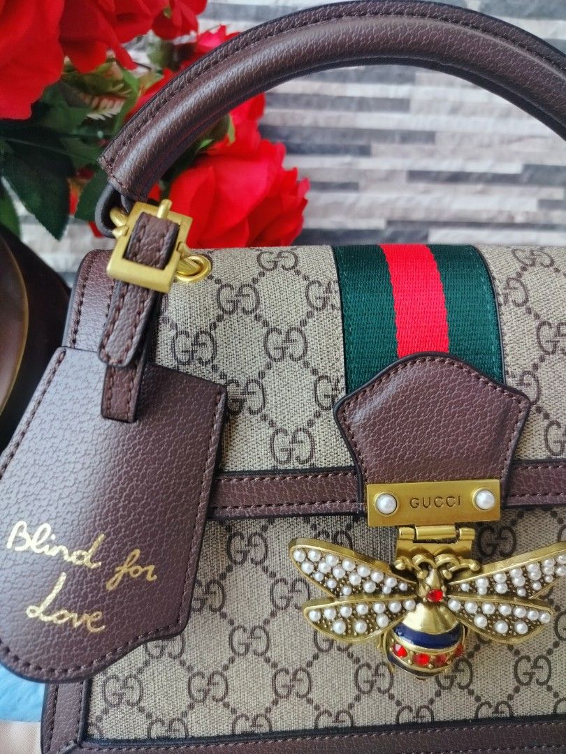 Japan Preloved Gucci Bee (Category: Luxury Bags & Wallets) located in Cebu City. Submitted by day.98 (Listing ID 1233428121, Image 2). Description: selected from japan surplus genuine leather real PVC leather no flaws two- way bag.
