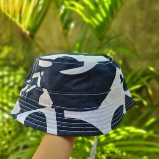 Lacoste bucket hat