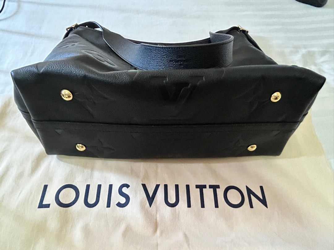 Louis Vuitton CarryAll MM Bag M46289 39 x 30 x 15 cm (LxHxW) + detachable  zipper