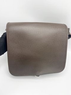 Auth LOUIS VUITTON Mens Brown Taiga Dersou Messenger Laptop Bag  leather.fabric