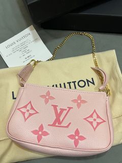 Louis Vuitton, Bags, Louis Vuitton Mini Pochette Accessories 29 Holiday Vivienne  Venice