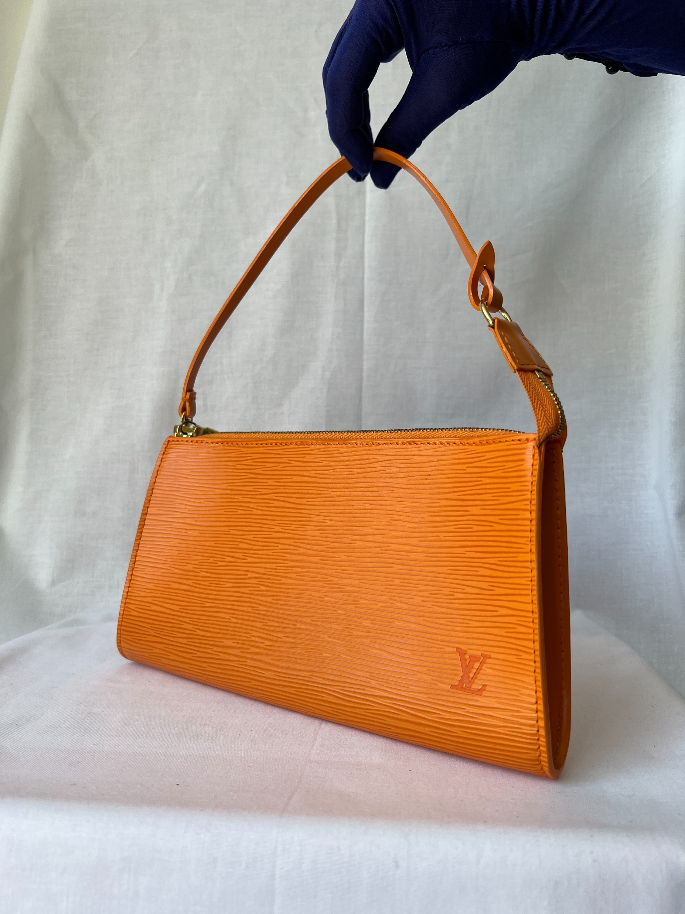 Louis Vuitton Orange Epi Leather Pochette Accessoires Shoulder Bag