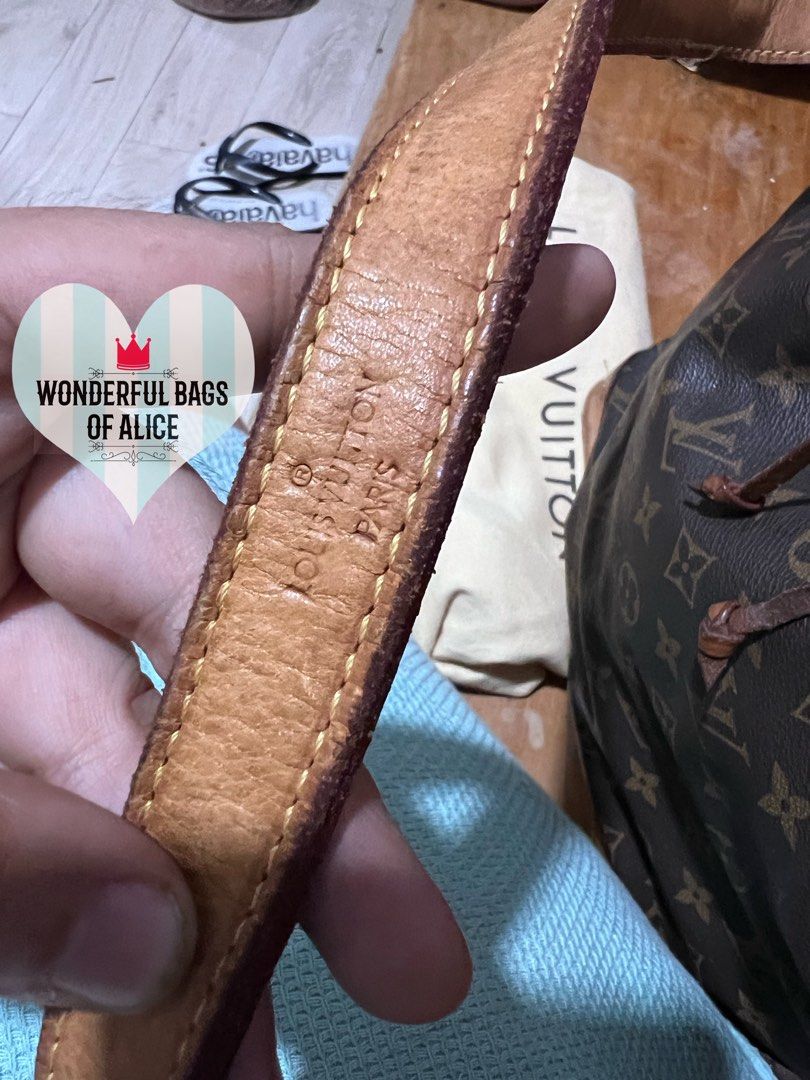 LV Louis Vuitton drawstring bag (Category: Luxury Bags & Wallets) located in Urdaneta. Submitted by wonderfulbagsofalice (Listing ID 1233397288, Image 2). Description: Louis Vuitton drawstring bag Genuine Leather With code.