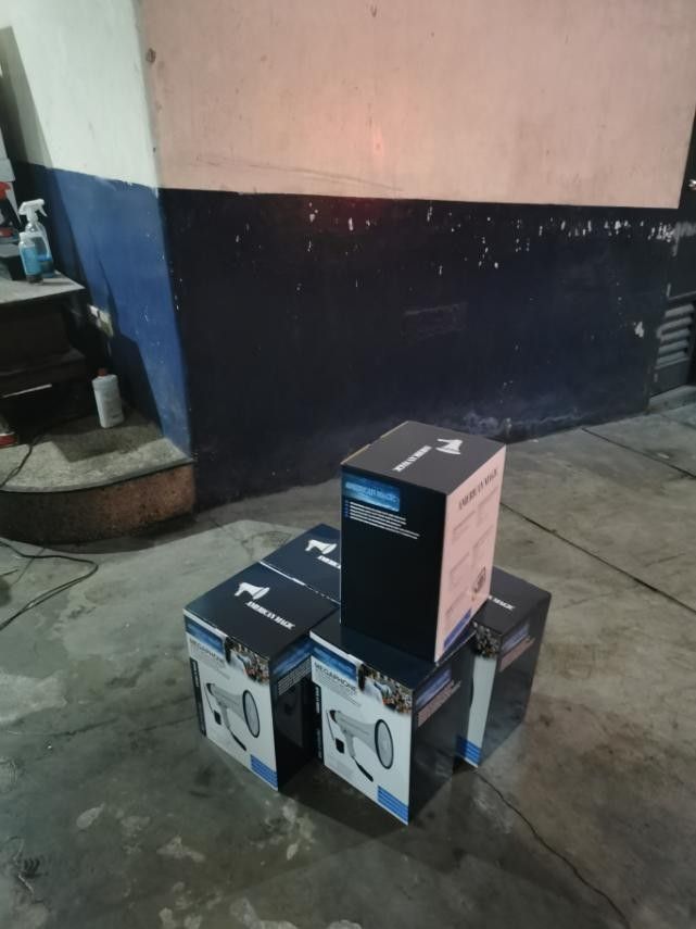 Megaphones (Category: Soundbars, Speakers & Amplifiers) located in Manila. Submitted by guapz2025 (Listing ID 1233524820, Image 3). Description: below srp discounts on bulk orders.
