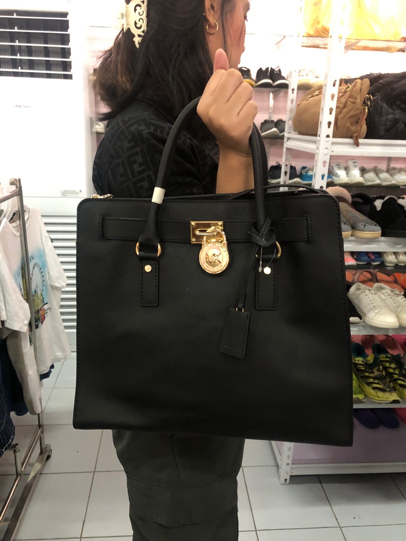 MK hamilton saffiano tote 2025