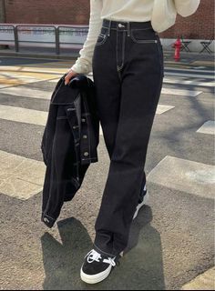 M號🈶️現貨|YAN ZHU🇰🇷代購Feb.S-L高個子女孩必收✅堪比大牌的高級純色落地牛仔褲提臀剪裁撞色縫線直筒牛仔褲