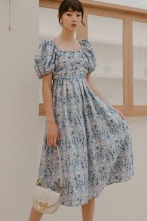 NAOMI EMBROIDERY RUCHED MIDI IN PERIWINKLE BLUE