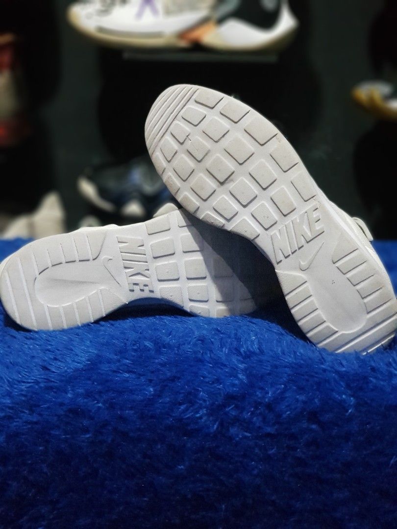 nike kaishi triple black