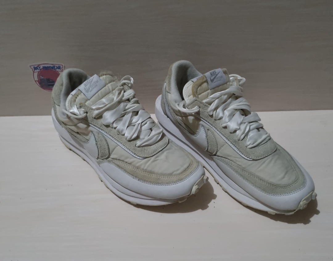 ld waffle sacai white nylon