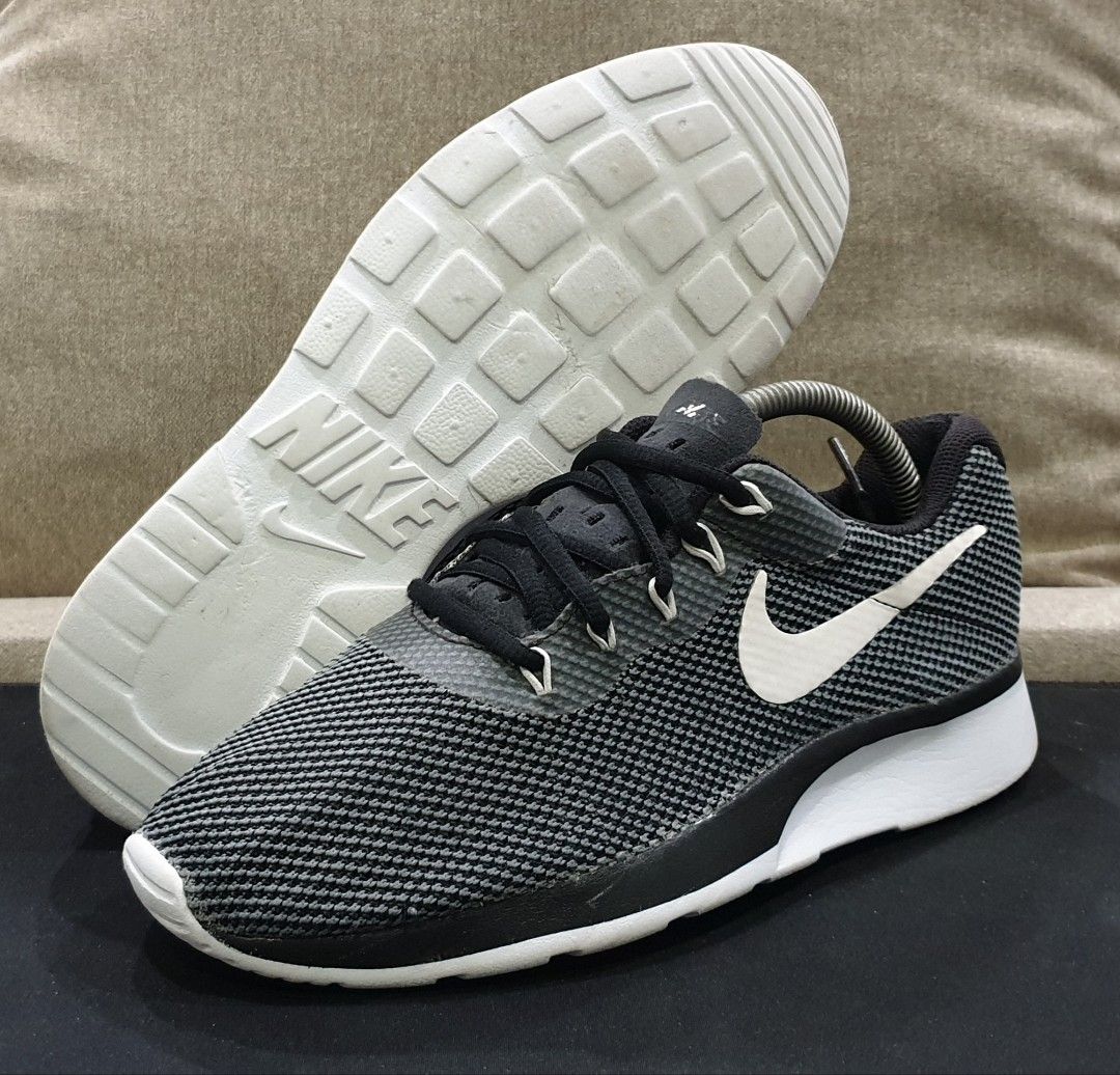 NIKE TANJUN RACER RUNNING 6.5uk Men s Fashion Footwear Sneakers on Carousell