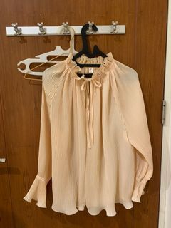 pleats nude top