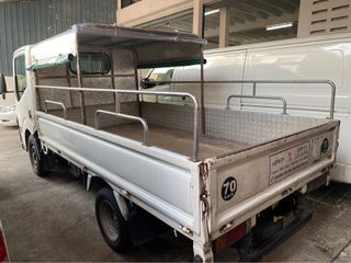 Rent Truck 10ft Nissan Cabstar Half Canopy Auto Diesel Lorry Rental Lease