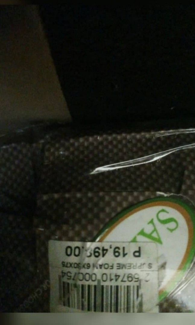 Salem quilted supreme mattress queen size (Category: Bed Frames & Mattresses) located in Quezon City. Submitted by krisjz (Listing ID 1233437768, Image 2). Description: Brandnew nka plastic cover pa po Queen size,6 inches Wlang spring solid foam ng Salem supreme Rfs:mgpapalit ng King size Sf c/o buyer.