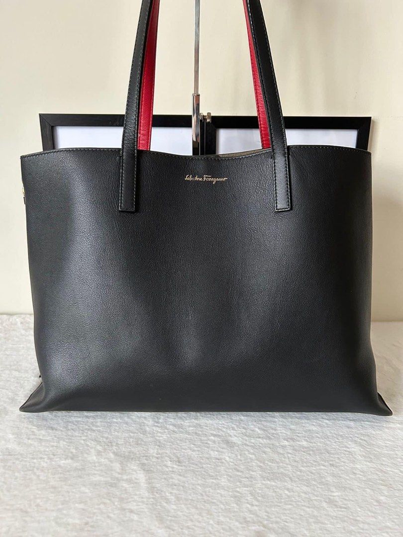 Salvatore Ferragamo Jet Set Large Tote