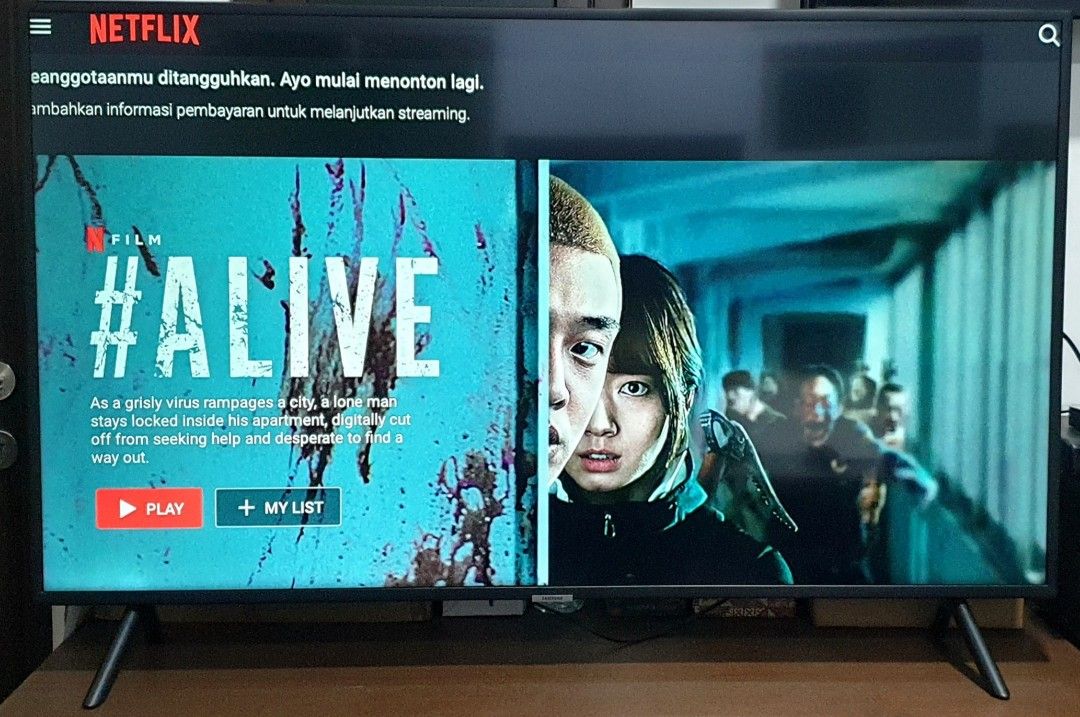 Samsung Crystal LED 43" Smart TV 4K Ultra HD, Bluetooth, Air Play