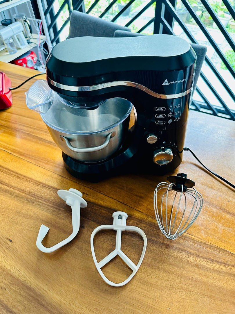 Second hand stand mixers on Carousell