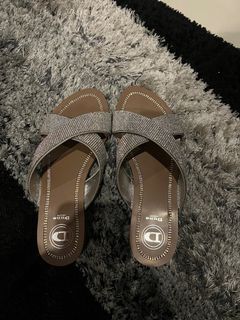 Open for swap Size 6 Dune london used once masikip at size 7 talaga ako