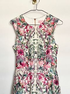 TED BAKER Size 1, UK8, S Gaea Layer Bouquet Sew In Love skater dress fit and flare A-line pockets sleeveless floral pink green white formal designer brand date wedding cocktail D&D prom small 36