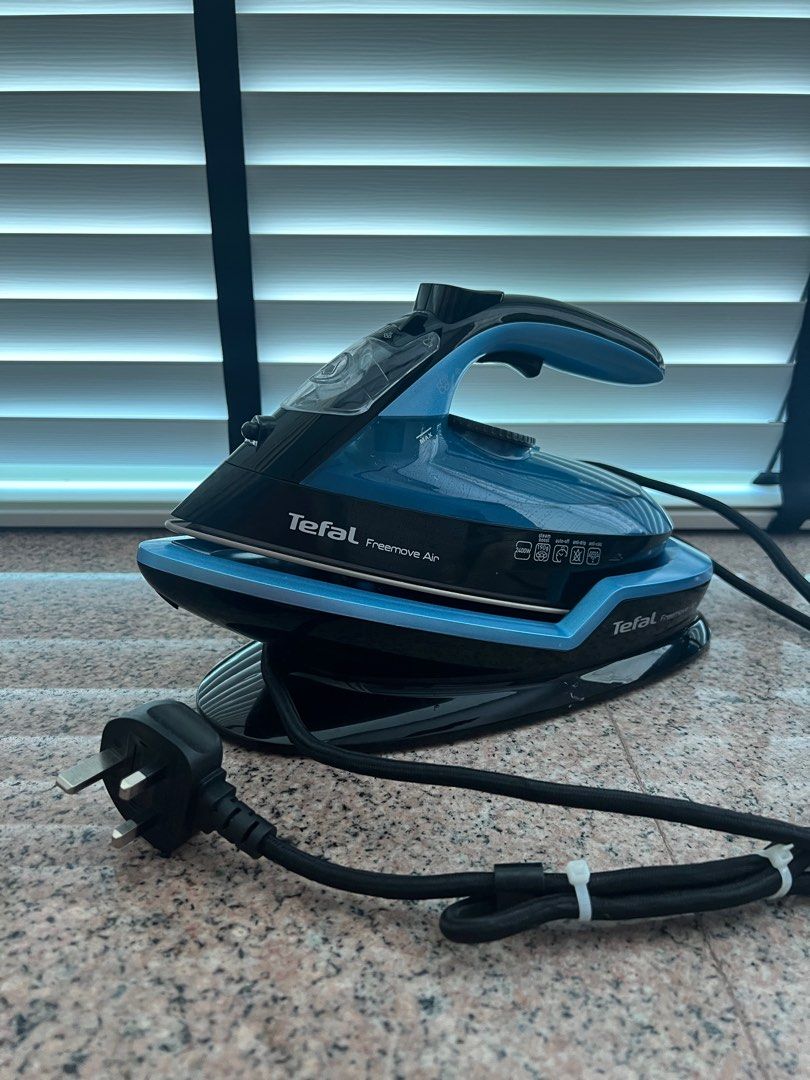 Tefal freemove air fv6551 online cordless steam iron