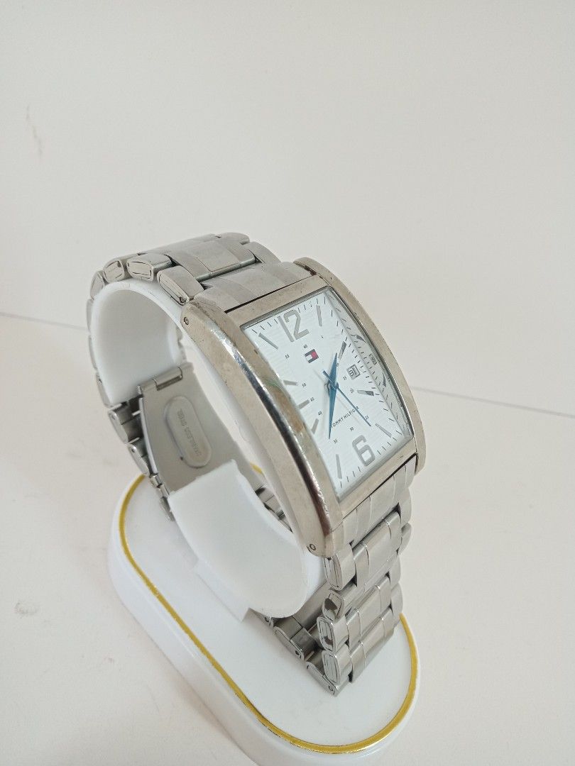 Tommy hilfiger d 999 watch sale