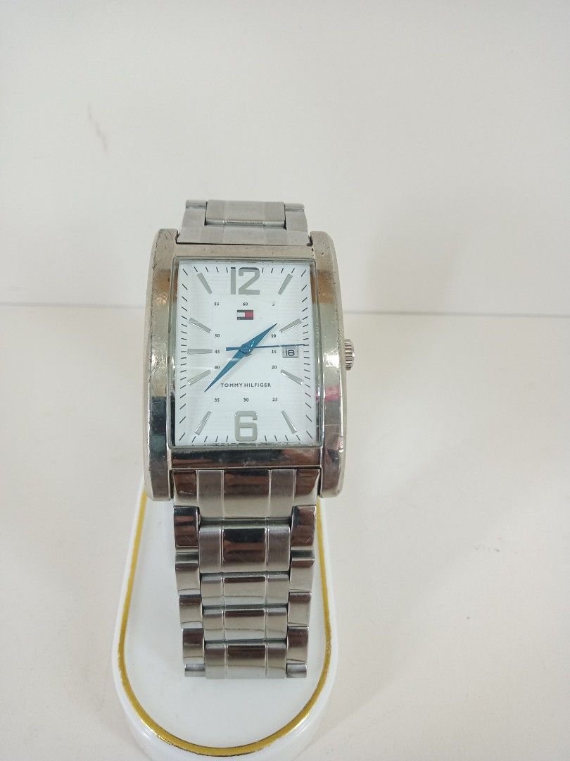 Tommy hilfiger d 999 watch top