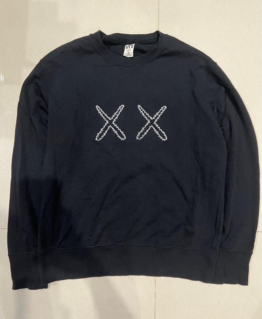 Uniqlo X Kaws sweater Men s Fashion Coats Jackets and Outerwear