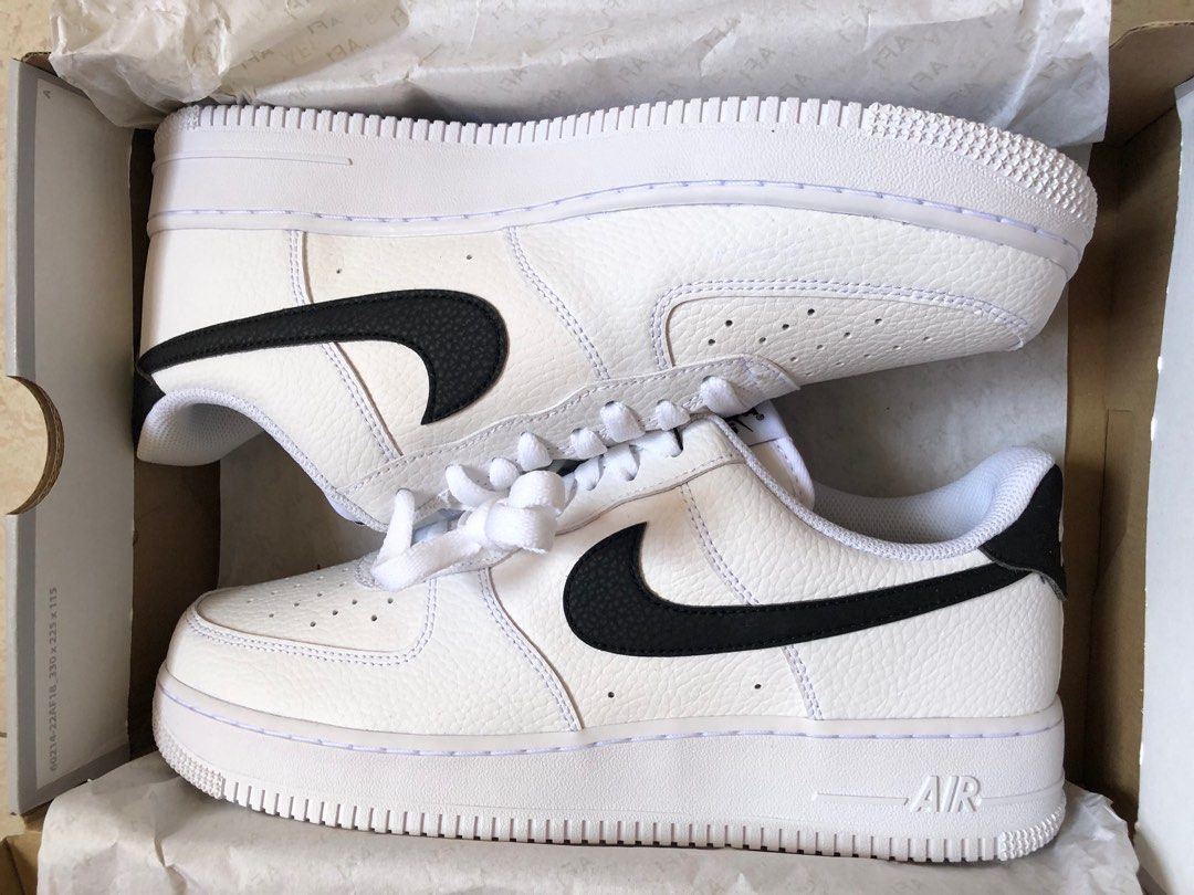 US10.5 White Black Air Force 1