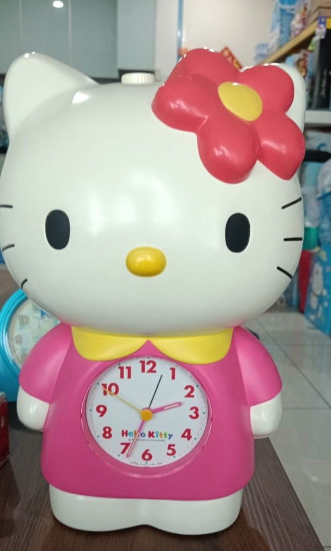 Vintage Hello kitty big clocks, Furniture & Home Living, Home Decor