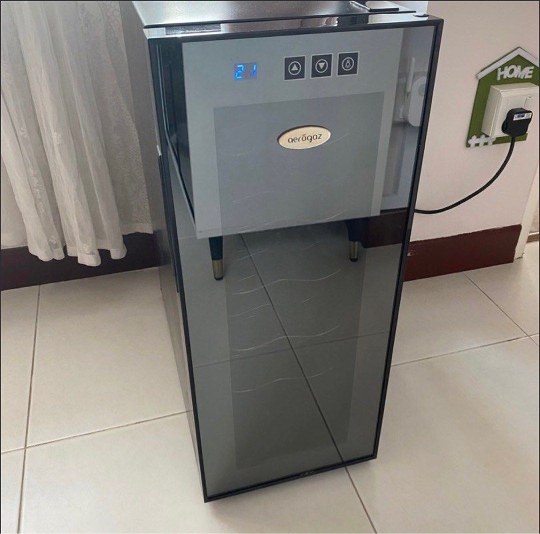Wine fridge, wine chiller, TV & Home Appliances, Other Home Appliances