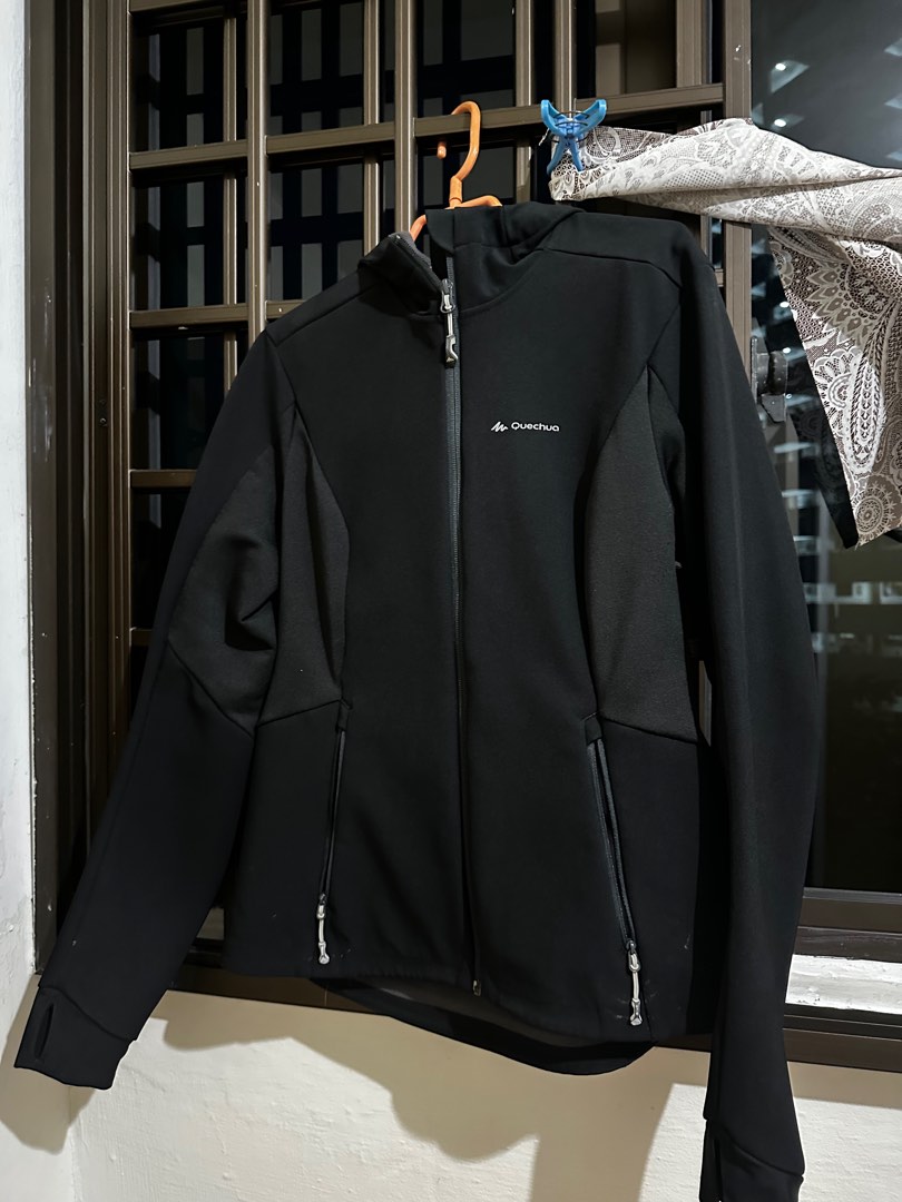 Quechua hotsell windproof jacket