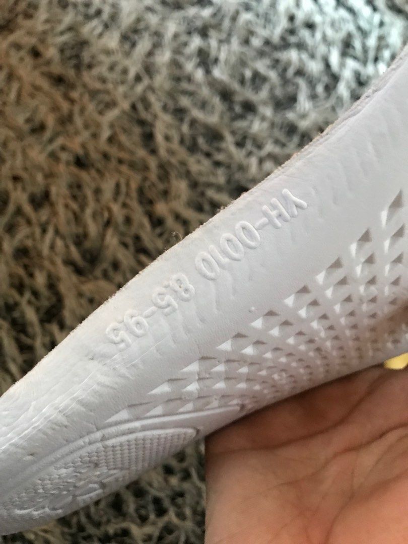 YEEZY BOOST 350 v2 CITRIN Men s Fashion Footwear Sneakers on