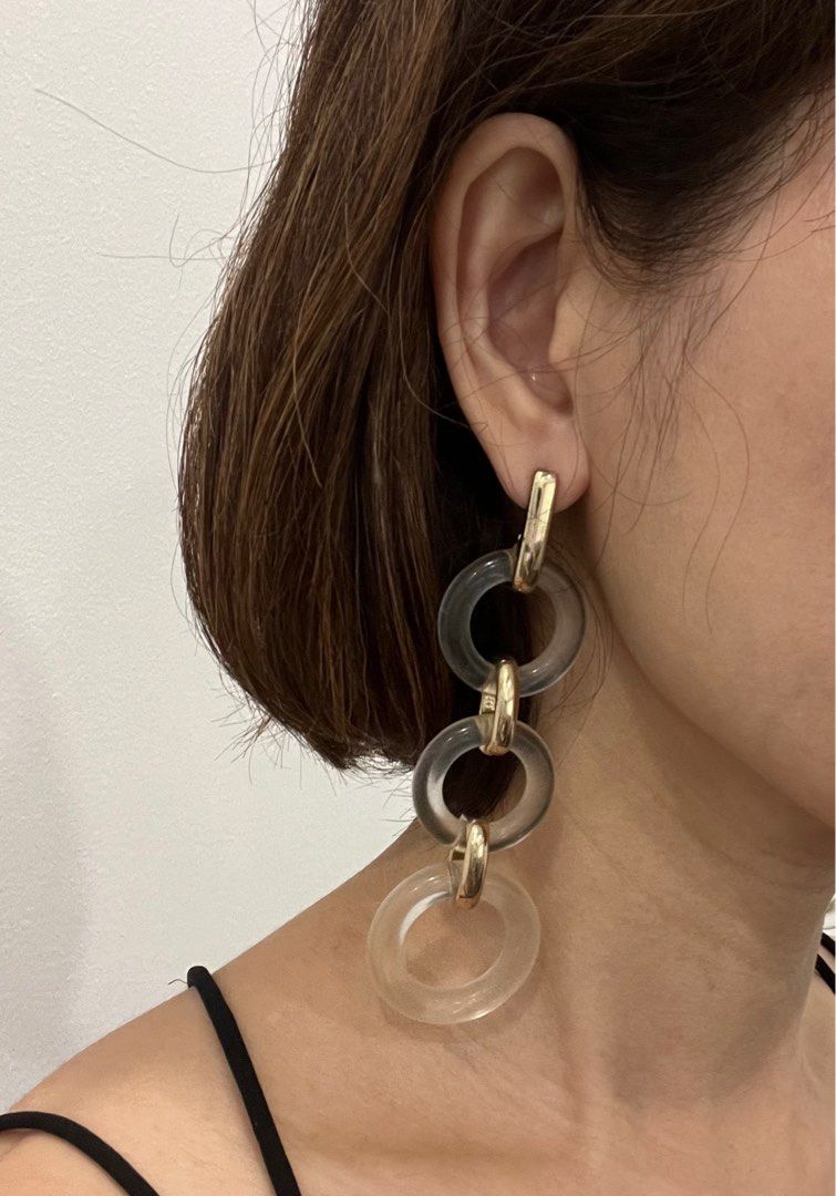 Zara Earrings Women s Fashion Jewelry Organisers Earrings on Carousell