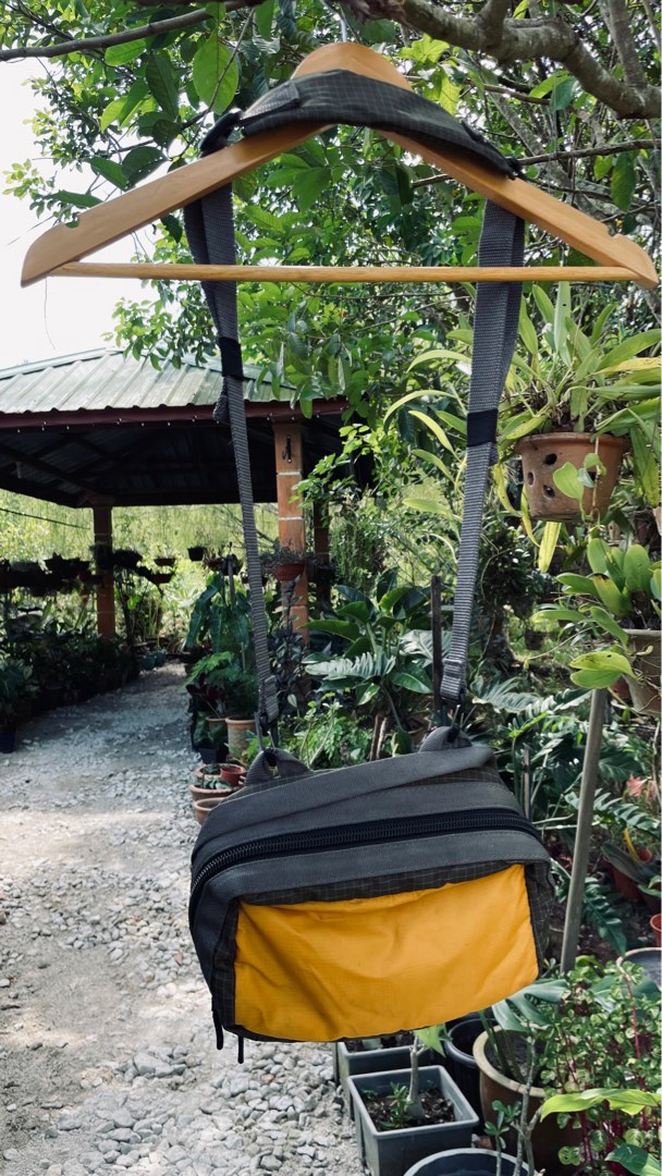 ZARA Shoulder bag, Men's Fashion, Bags, Sling Bags on Carousell