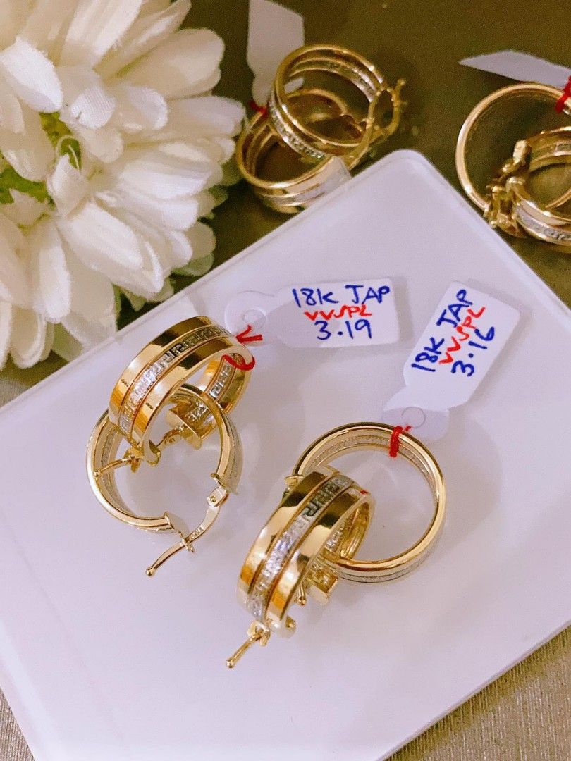 カタログ 18k Japan gold Earrings - アクセサリー