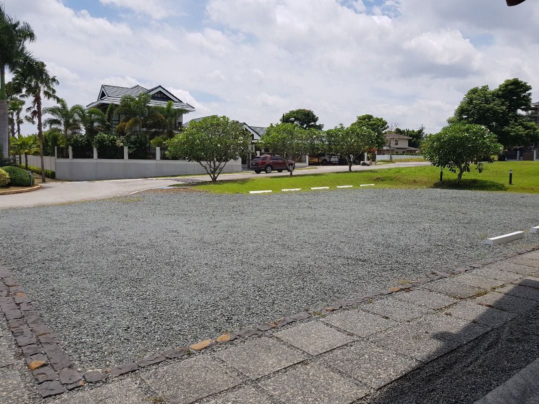 350 Sqm Lot for Sale South Forbes Phuket Mansions near Nuvali Sta. Rosa