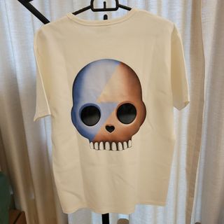 （分類：）位於 。 由 preloved_armoires 提交（商品編號 1233642249，圖片 1）。簡介： 。