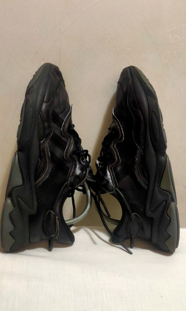 Adidas Ozweego Leather 8.5uk black