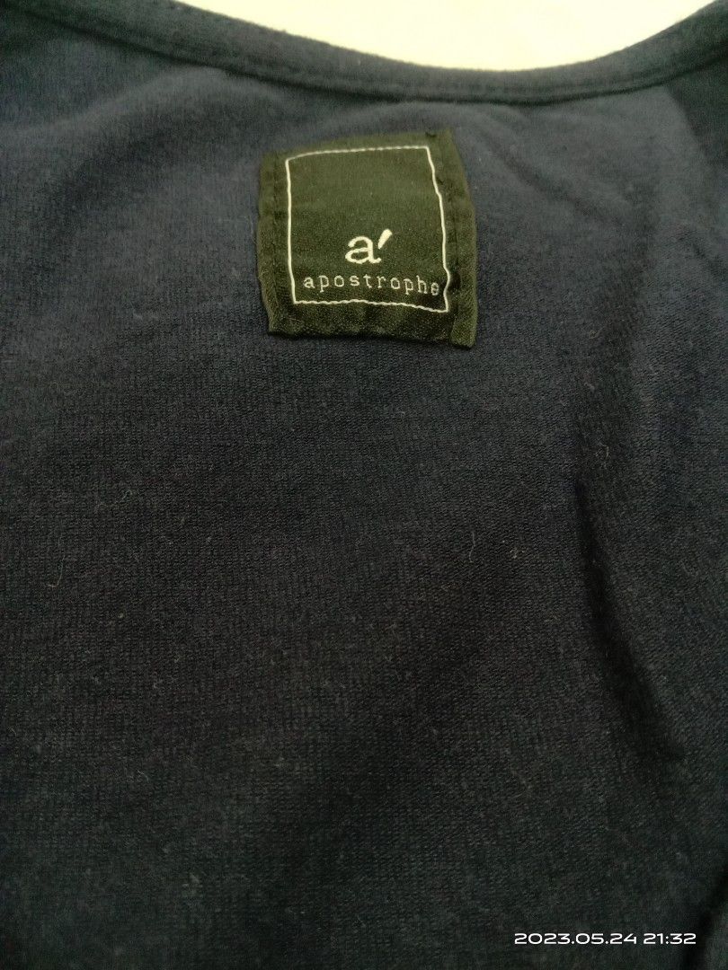 Apostrophe clothing outlet brand