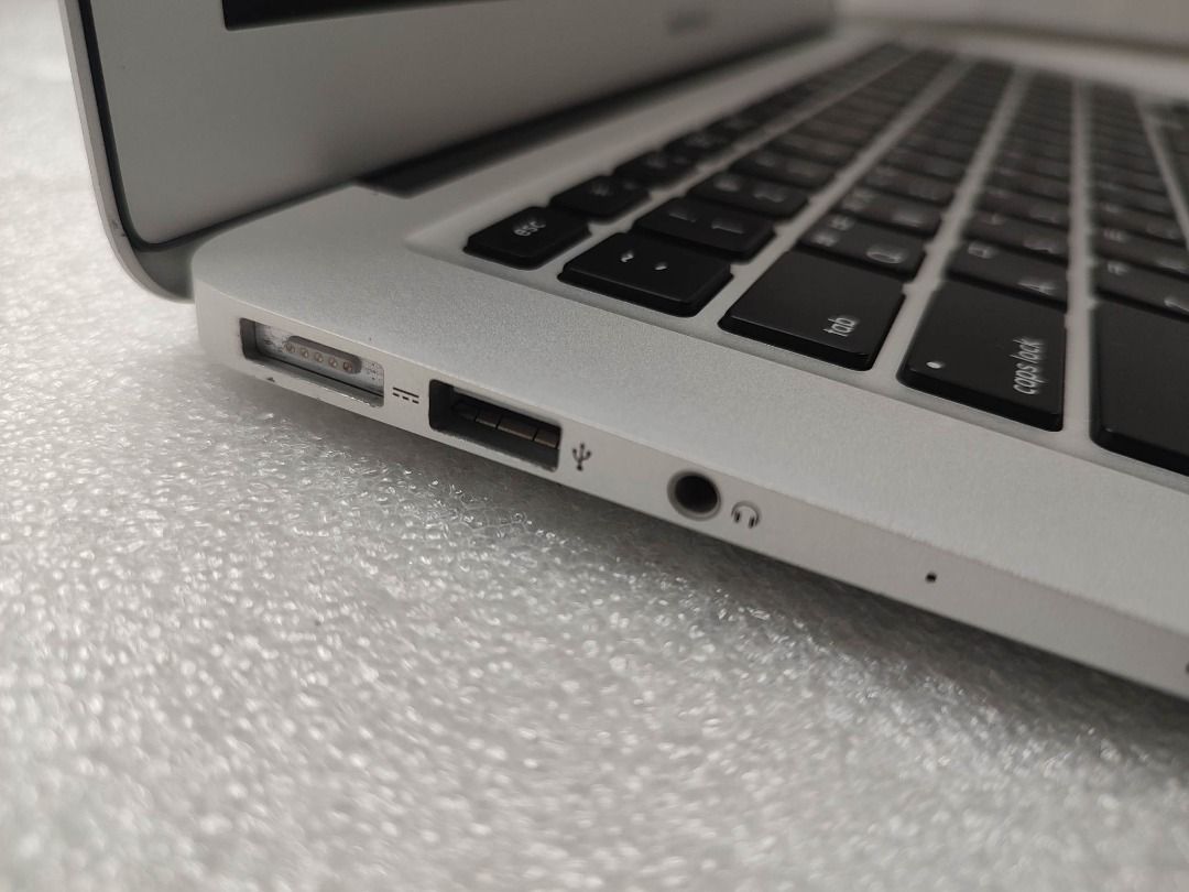 Apple MacBook Air Early 2015 (i5 5th gen/4gb ram/120gb ssd), Computers ...