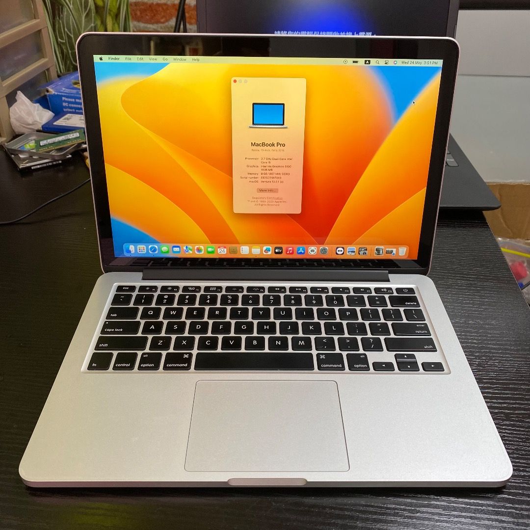 Apple MacBook Pro 13 (2015 / Core i5 / 最新MacOS Ventura / Office
