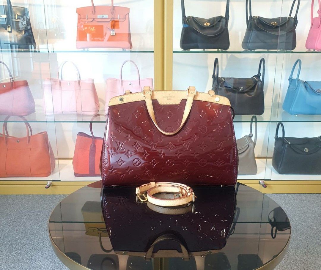 Louis Vuitton Patent Amarante Brea MM Bag – I MISS YOU VINTAGE