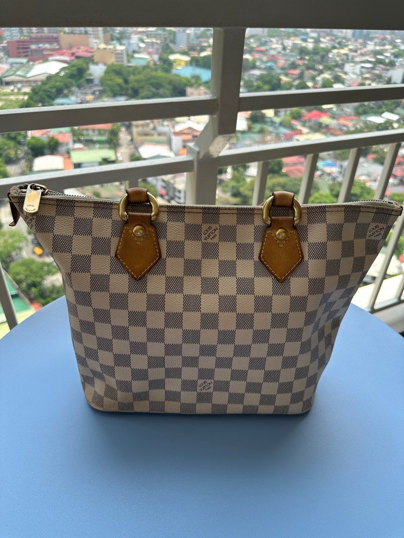 Authentic LV Saleya Azur (Category: Luxury Bags & Wallets) located in Pasig City. Submitted by kitsch_closet (Listing ID 1233611078, Image 2). Description: Authentic LV Saleya Azur *Damier Azur Canvas, gold hardware. *Inclusions: none *Rank: B *With signs of usage, faded hardware, needs bagspa ✨️Php 23k only.